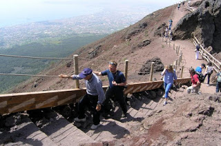Why Should You Visit Mount Vesuvius from Rome