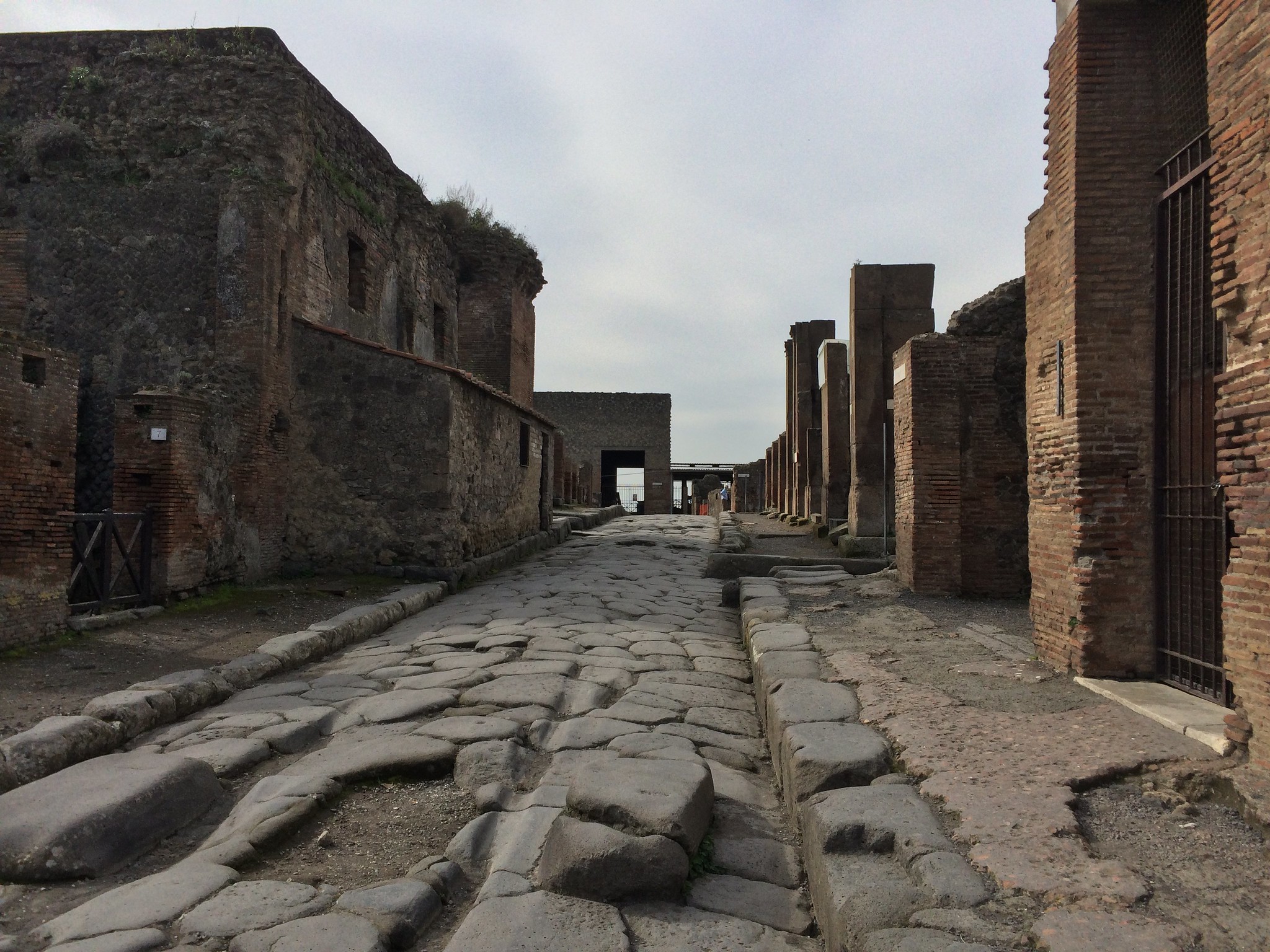 Are the bodies in Pompeii real?
